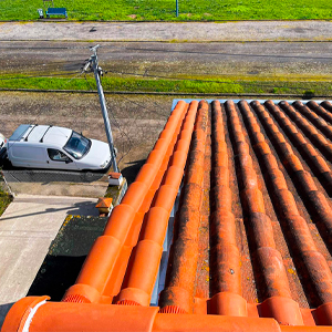 Faites appel à Clarion Couverture Zinguerie, couvreur zingueur pour la pose pour la pose de votre chéneau et le faitage à sec sur votre toiture Colomiers, Tournefeuille, Blagnac, Cornebarrieu, Beauzelle, Mondonville