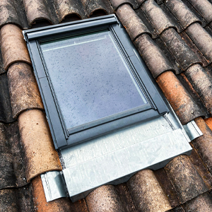 couvreur installation vélux fenêtre de toit par un artisan sur Colomiers, Aussonne, Pibrac, Mondonville, Cornebarrieu