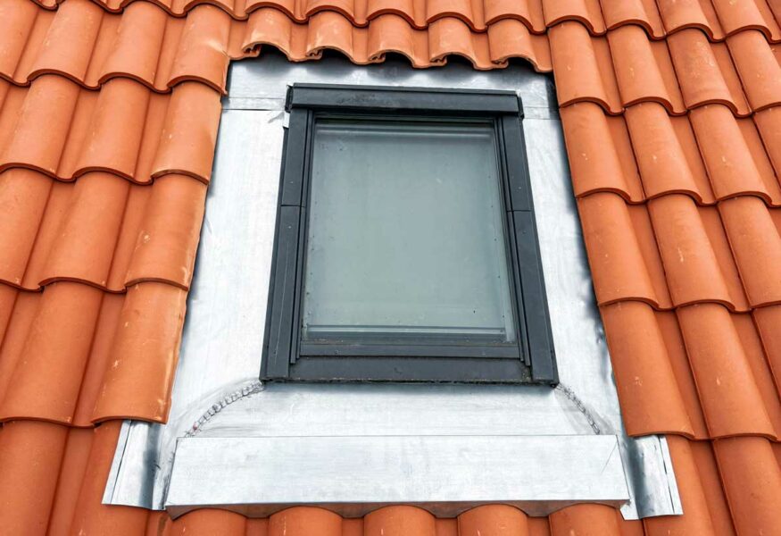 couvreur-toiture-faitage-fenetre-de-toit-retours-cheminee-solin-couverture-zinguerie-Colomiers-Cornebarrieu-Mondonville-Pibrac-Aussonne-15