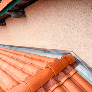 Fenêtre de toit, faitage à sec, retours de cheminée, solins, couverture en tuile, retours de vélux sur Pibrac, Mondonville, Colomiers, Aussonne, Cornebarrieu avec CCZ artisan couvreur zingeur de métier et réputé