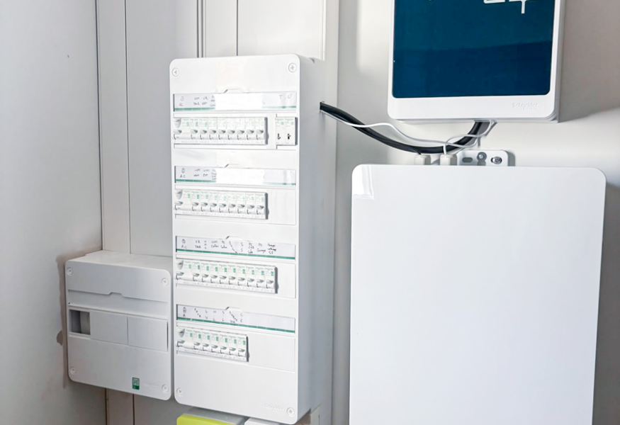 installation-panneaux-solaires-photovoltaiques-batteries-couverture-zinguerie-Colomiers-Cornebarrieu-Mondonville-Pibrac-Aussonne-2